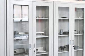 sample-display-cabinet