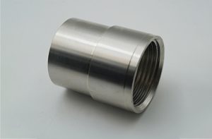 Stainless steel fitting with internal threads